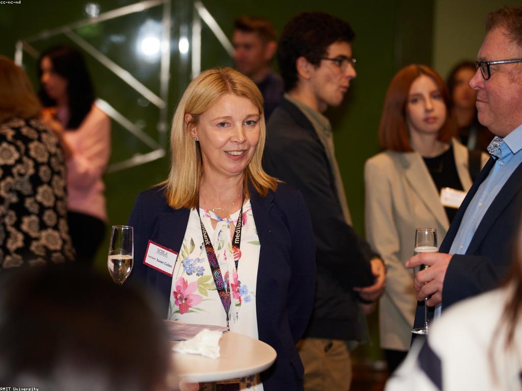 វិភាគវាយតម្លៃ: ការស្រាវជ្រាវនិងការវិភាគ